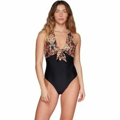 Lavish Keyhole Front One Piece Swimsuit